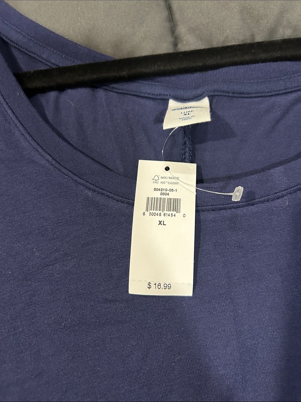 Old navy luxe Sleeveless Scoop Tank - Navy - Picture 5 of 5